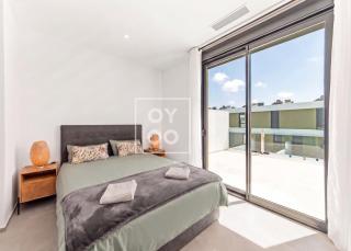 Coastal Calm Townhouse, Private pool and beach ready at Pilar, by OYOOSTAYS - 6