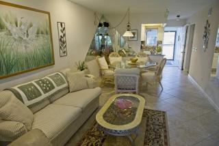 Siesta Key Rental Condo Walk to Siesta Beach, Heated Pool, WasherDryer - 0
