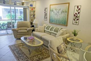 Siesta Key Rental Condo Walk to Siesta Beach, Heated Pool, WasherDryer - 9