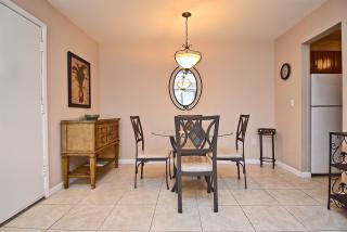 Upgraded 1 BR1 Bath Condo, Renovated Ground Floor Unit - 6