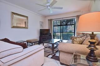 Short walk to #1 Siesta Beach! Covered parking, Heated Pool - 9