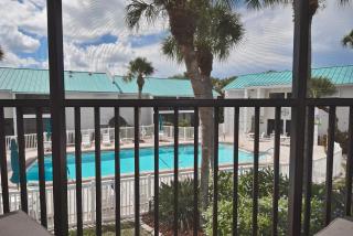 Upgraded 2 Br2 Bath, Pool View, Covered Parking - 4