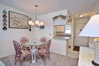 Upgraded 2 Br2 Bath, Pool View, Covered Parking - 1