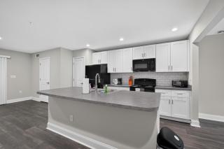 Modern Furnished Townhome with Cozy Style - 9