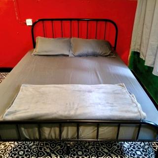 201 Art in town Hostel - 8