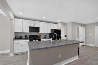 Bright Home with Modern Style - 8