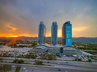 2 Bedrooms Apartment With Balcony & Mountain Views Facing Centaurus Mall Islamabad - 8