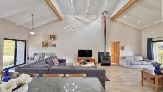 Luxury Golf Villa - 4
