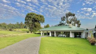 Luxury Golf Villa - 0