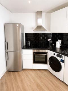 Grand Central House - Classic Two Bedroom - GibraltarStay Apartments - 6