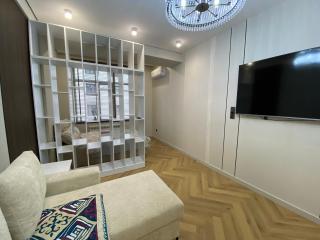 Venice Central Apartment l Heart of Bishkek - 4