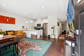 Entire DC House 2BR 2BA Fire Pit Free Parking Near Capitol Hill - 7