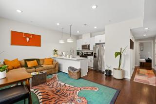 Entire DC House 2BR 2BA Fire Pit Free Parking Near Capitol Hill - 3