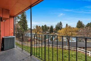 River View Condo- Edge of Downtown - Bend - 7