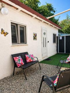 Relax in a detached house with a garden - 1