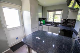 Yew 2 Bungalow, Parkdean Resorts - Camber Sands - Camber - 5