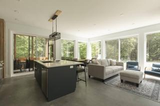 Serenity and nature - 20 min Tremblant - Fireplace - Hot tub - 2