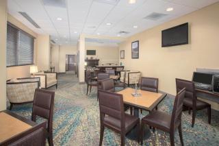 Wyndham Grand Executive Center Little Rock Airport - 6