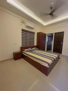 Vincis Luxury AC room very near Guruvayoor Temple - 0