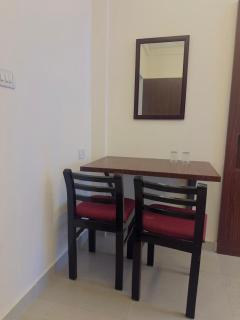 Vincis Luxury AC room very near Guruvayoor Temple - 4