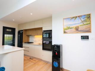 Evoque Luxury Apartments - 9