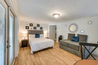 4 Mi to Dtwn! Studio w/ Screened Porch in Sarasota - 5