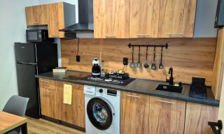 Julia Apartments Decebal - new, central, train station, park, self check-in - 7