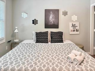 NEW ENTIRE PLACE COZY QUIET 2b2b TOWNHOUSE SP1261 - 4