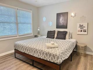 NEW ENTIRE PLACE COZY QUIET 2b2b TOWNHOUSE SP1261 - 3