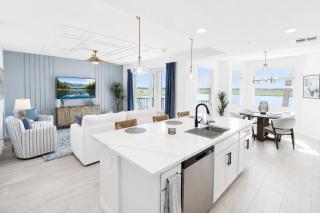 Calsua Golf Club 2BR Lakefront Condo Putt In Paradise - 0