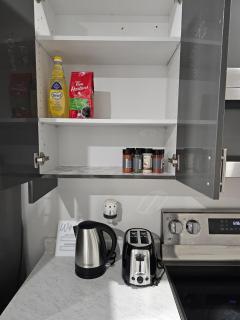 Cozy & Homely Fully Furnished Suite - 9