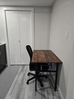 Cozy & Homely Fully Furnished Suite - 4