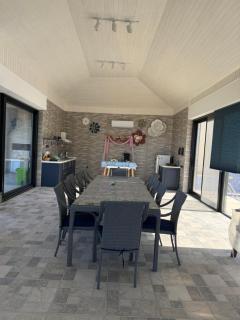 Deluxe 3-bedroom Sea View Villa - 4