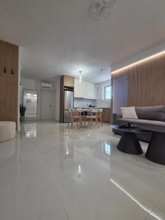 COMFORTABLE and modern APARTMENT IN KALAMATA - 8