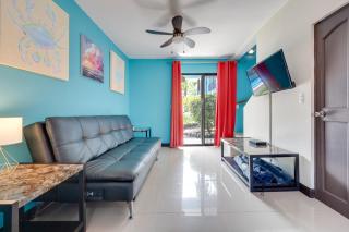 Playas del Coco: Pool & Private Terrace - 2