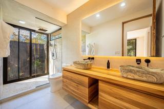 Walk to 2 Beaches! Villa w/ Pool, Lava-Stone Spa - 1