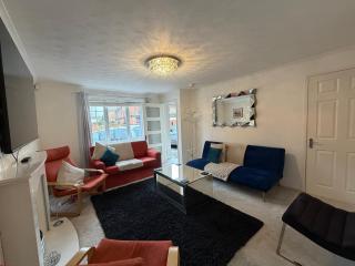 Batley 3BR House for Contractors and Families - 9