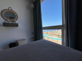 Sea & Lagoon View Cozy 3BR Chalet - 8