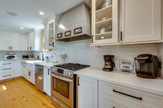 On Neal Pond! Spacious Group Retreat w/ Game Room - 1