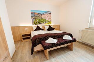 Am Landhof Ferienwohnung 4 Barockgarten - 0