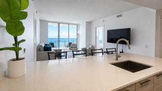 High-Floor Luxury w/ Sea Views! - 9