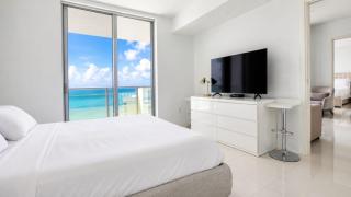 High-Floor Luxury w/ Sea Views! - 8