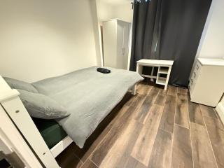 Entire Luxury 2 Bedroom Apartment Free Parking - 7