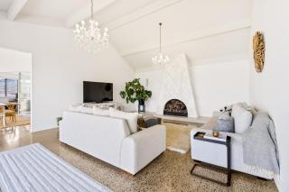 Luxury Hilltop Retreat - Views, Heated Pool, Sleeps 10 - 6