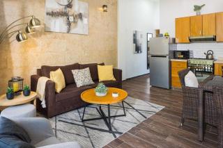 Monte Vista 115B by Tropical Oasis DR - 7