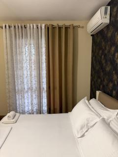 Zoo Luxury Apartment Tirana - 6