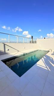 Premium Apartment with Pool & Parking - 8