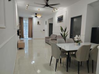 Cikgu Pizah Homestay Nilai - 3