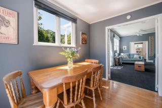Brookville Cottage - Secluded Central Location - 1