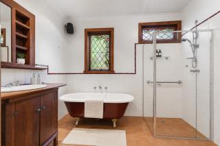 Kallista Silvermist House by Ready Set Stay - 3
